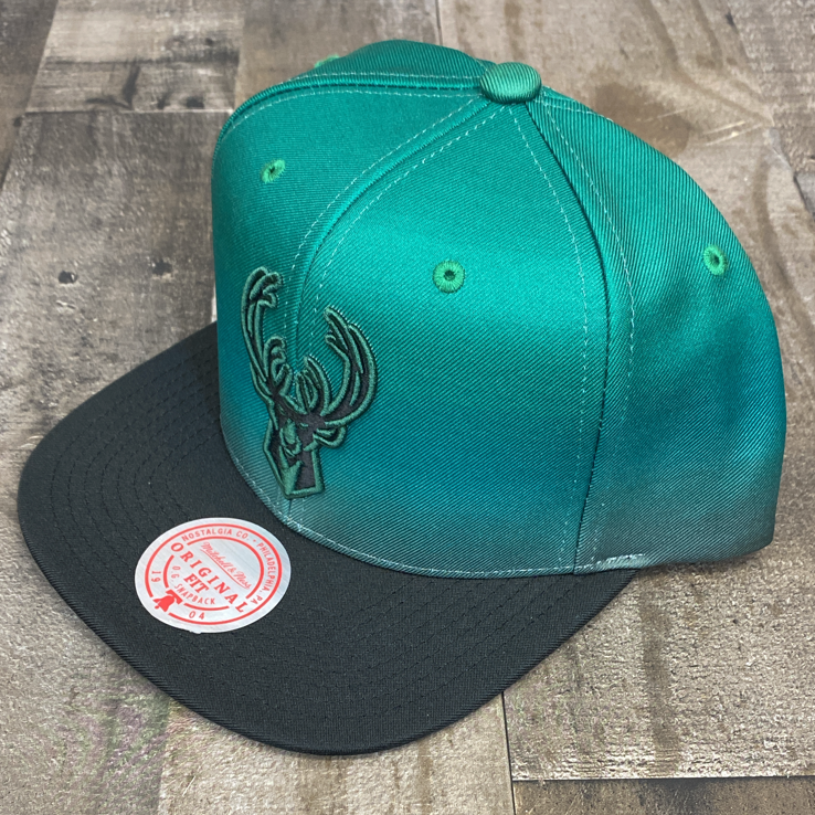 Mitchell & Ness- nba color fade snapback nba Bucks