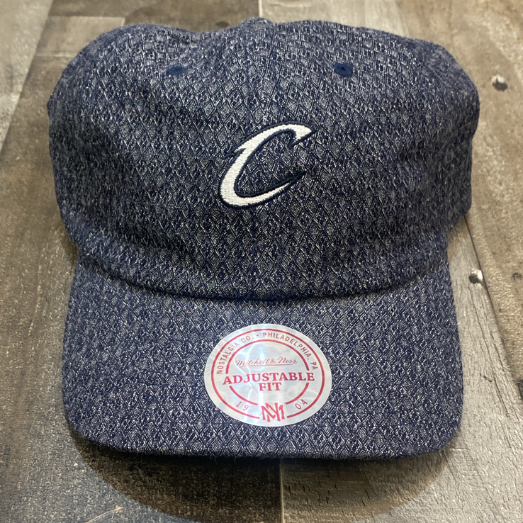 Mitchell & Ness- Cavaliers dad hat